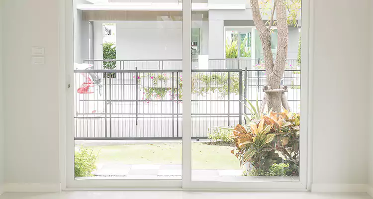 Balcony Screen Door Repair in Citrus Park, FL