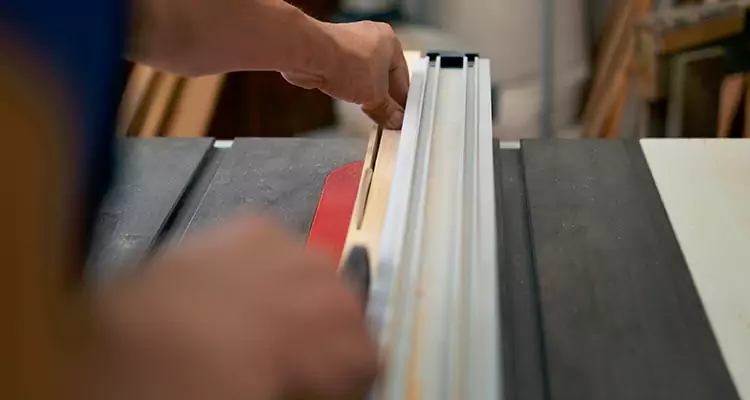 Bifold Door Seal Repair in Citrus Park, FL