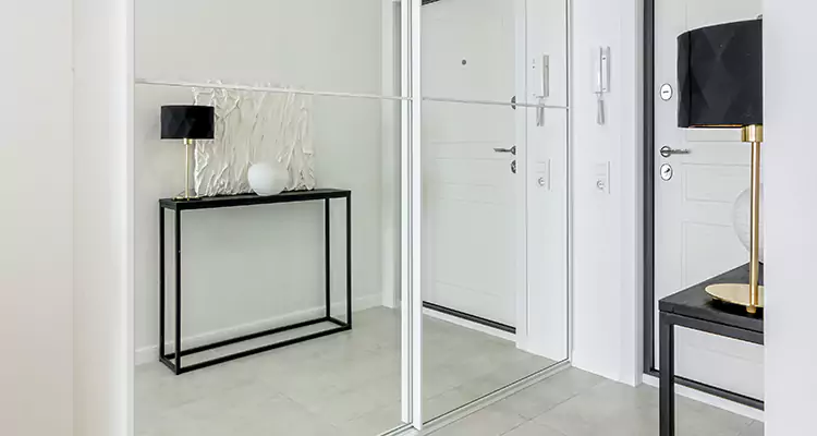 Mirrored Bifold Closet Doors Repair in Citrus Park, FL