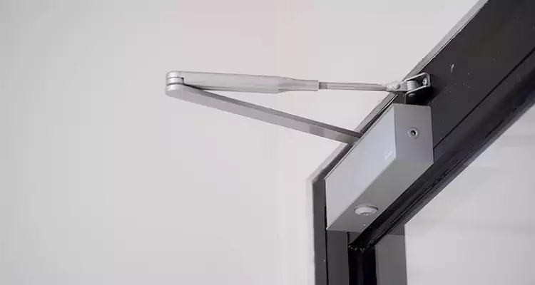 Screen Door Closer Repair in Citrus Park, FL