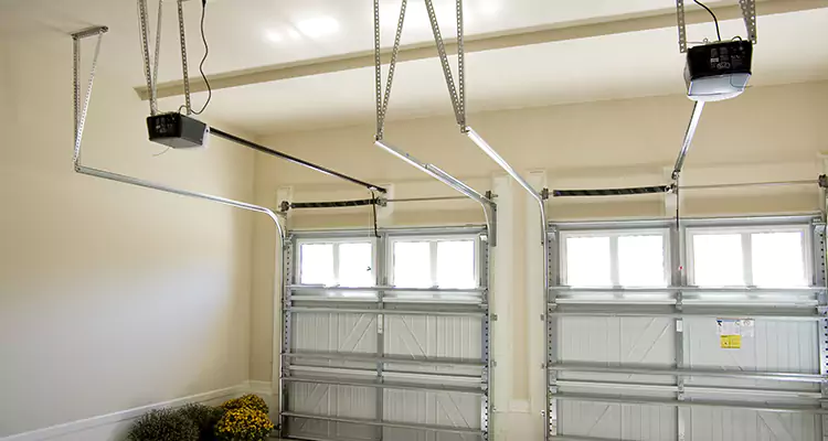 Residential Emergency Garage Door Repair in Citrus Park, FL