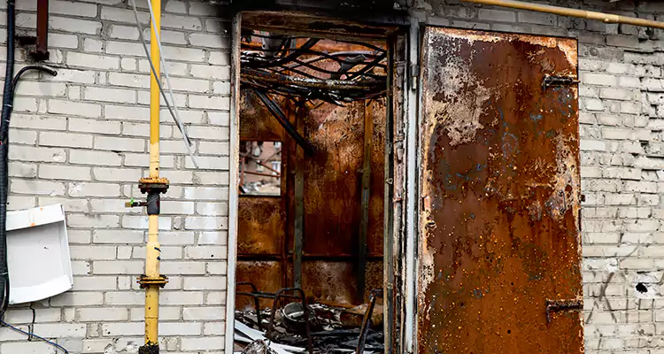 Metal Door Rust Repair in Citrus Park, FL